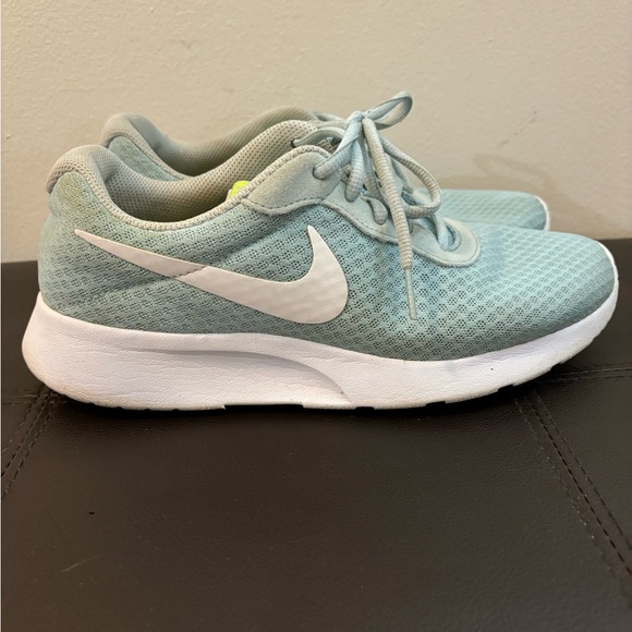 Nike Shoes - Nike Tanjun Glacier Blue Running Shoes - Size 9
